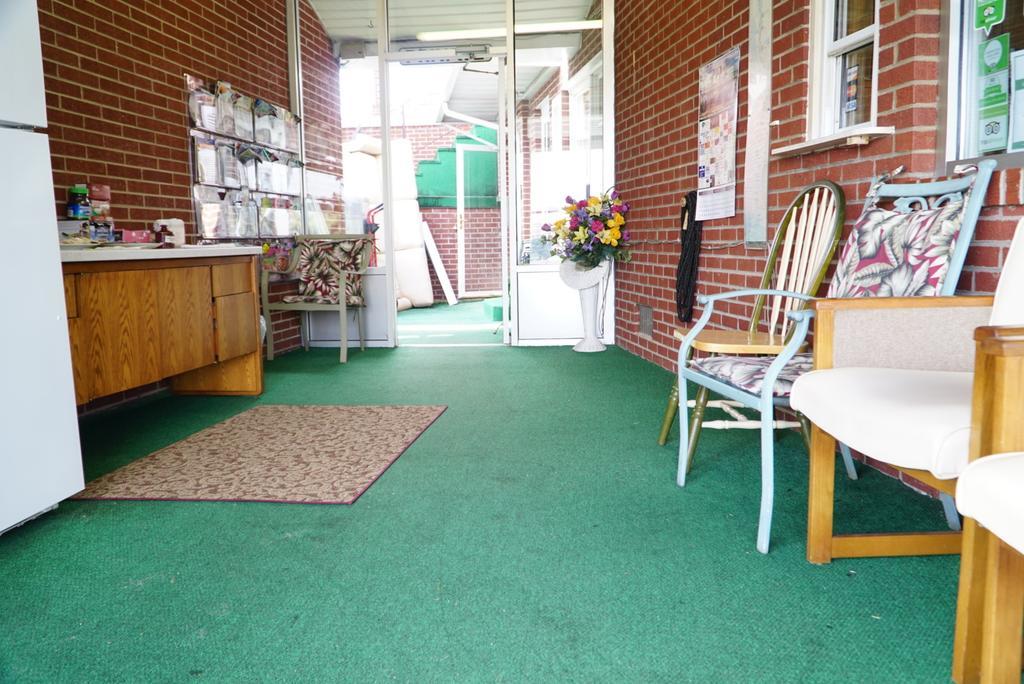 Knob Hill Motor Lodge ヒルズビル エクステリア 写真